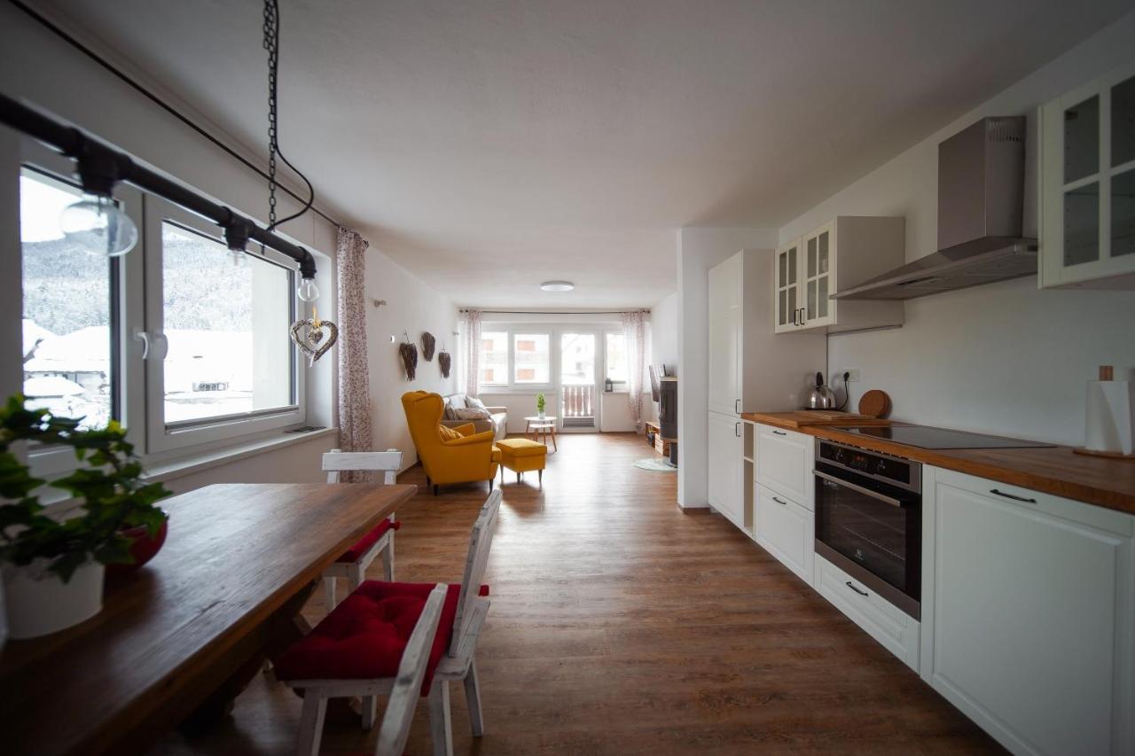 Cozy Nest In The Heart Of Kranjska Gora Apartment Екстериор снимка